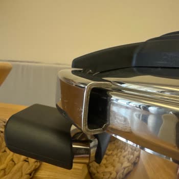 Emsan Mutfak Servisten Kırık Ve Onarılmamış Düdüklü Tencere Geldi, Mağduriyetim Giderilmedi