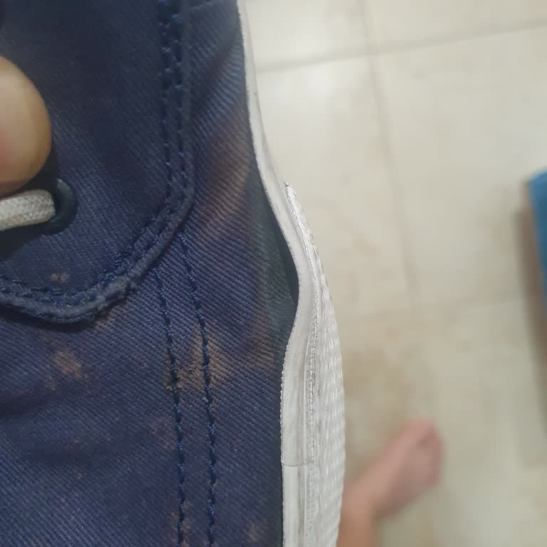 Columbia Sneakers Showed Deformation In 10 Months And Warranty Claim Rejected