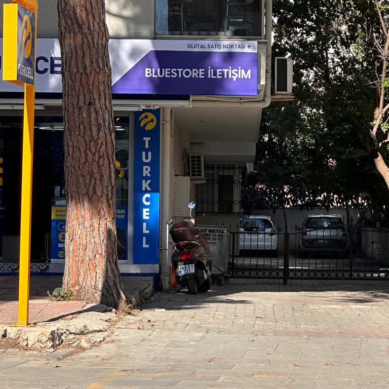 E-sim İşlemi İçin Fazla Ücret Ve İlgisiz Hizmet Mağduriyeti