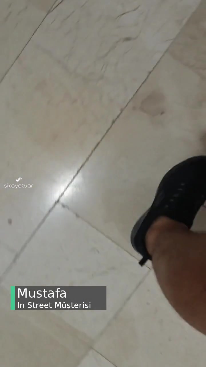 In Street Topuklu Ayakkabı Giyiyor Gibi Hissediyorum videonun kapak resmi