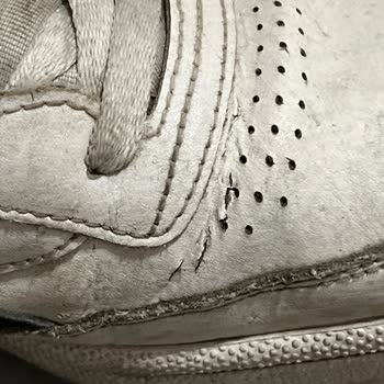 Kısa Sürede Yıpranan Ayakkabı İçin Garanti Talebim Reddedildi: Mağduriyetimin Giderilmesini İstiyorum