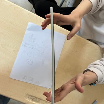 Hiçbir Darbe Almayan Tablette Ekran Yamulması Ve Garanti Reddi