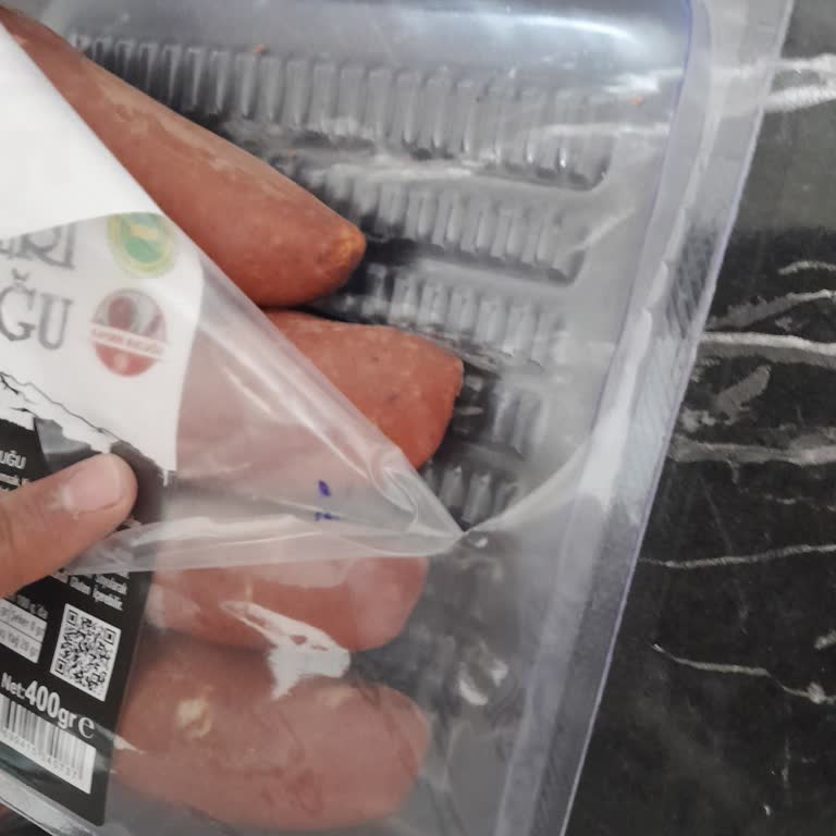 Zirve Pastırma Sucuk İnanılmaz Kötü Bir Tadı Vardı