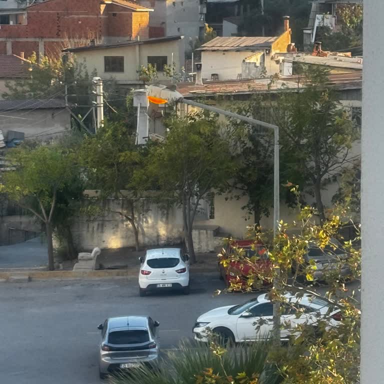 Sokak Lambalarının Gündüzleri Yanması Ve Arızanın Giderilmemesi