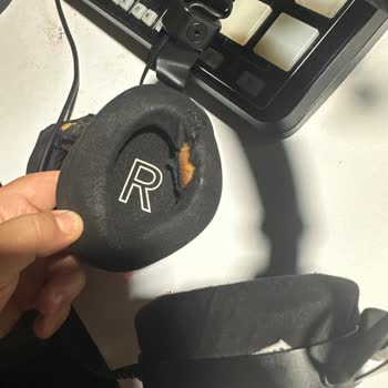 Rode Kulaklıkların Pedleri Kısa Sürede Parçalandı, Mağduriyetim Giderilmedi