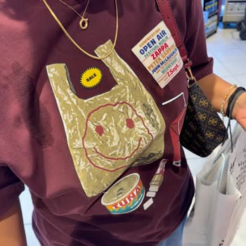 Açık Kapağıyla Dökülen Çamaşır Suyu, İlgisiz Mağaza Personeli Ve Zarar Gören Ürün