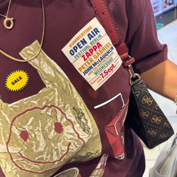 Açık Kapağıyla Dökülen Çamaşır Suyu, İlgisiz Mağaza Personeli Ve Zarar Gören Ürün