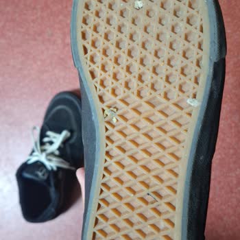 6 Ayda Yırtılan Ayakkabı İçin Değişim Talebi