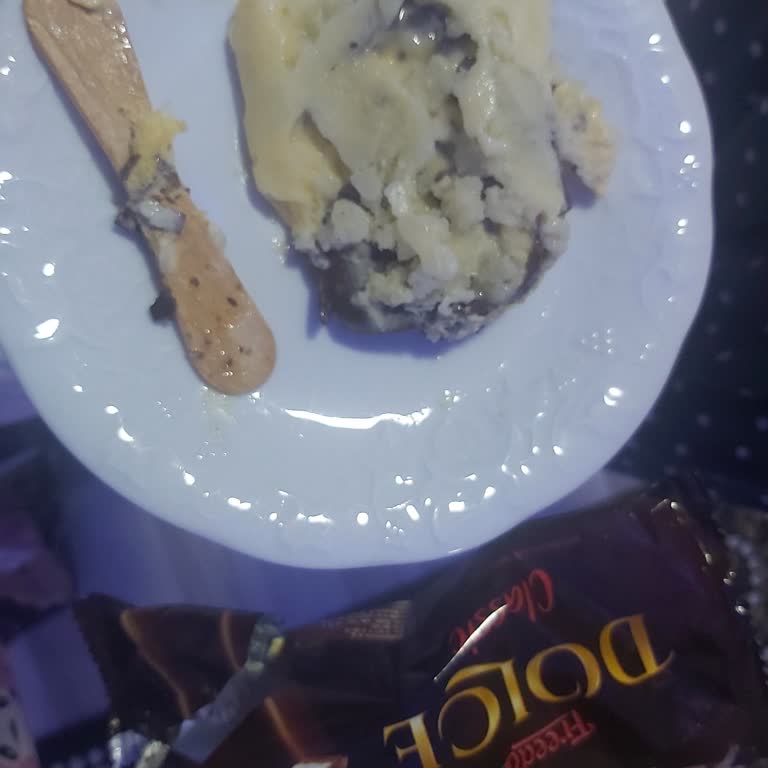 A101'den Aldığım Dondurma Erimiş Ve Tekrar Dondurulmuş Çıktı