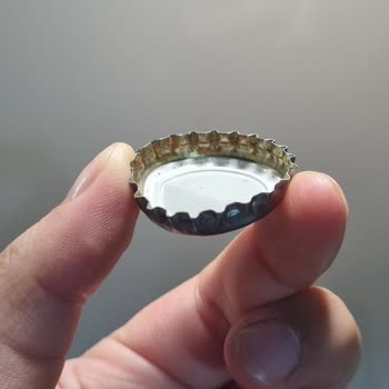 Maden Suyu Kapağındaki Paslanma Sağlığı Tehdit Ediyor