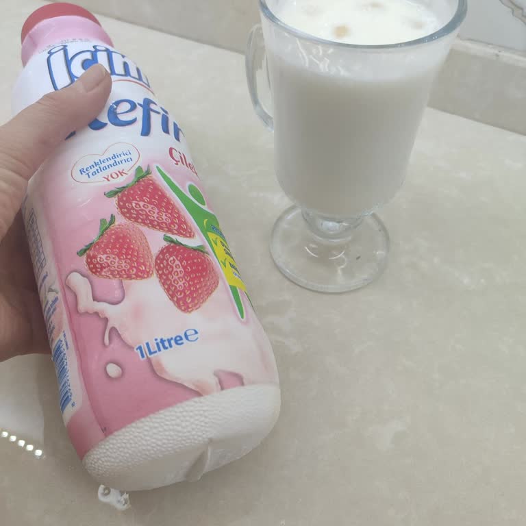 Son Kullanma Tarihi Geçmemiş Kefirde Ambalaj Şişmesi Ve Bozuk Tat Sorunu
