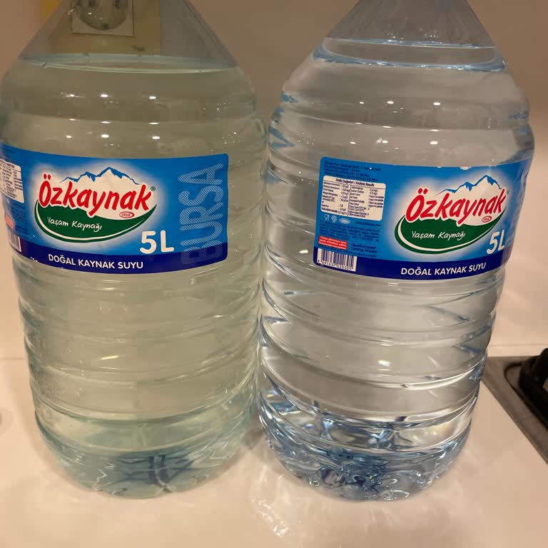 Aldığım 6 Su Şişesi Bulanık Ve Farklı Renkte Çıktı, Açıklama Ve Değişim İstiyorum