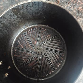 Kumtel Airfryer Haznesinde Yağ Birikmesi Ve Teflon Kaplama Sorunu