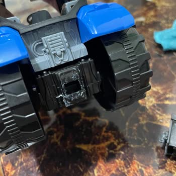 Aldığım Oyuncak Traktör On Dakika İçinde Kırıldı Dayanıklılığı Yok