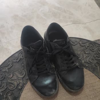 Kısa Sürede Deforme Olan Calvin Klein Sneaker İçin Ücret İadesi Talebi