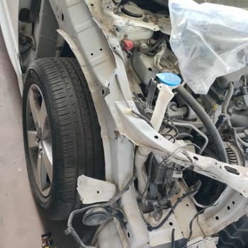 Kaza Sonrası Orijinal Parça Temini Gecikiyor, Mağduriyetim Artıyor