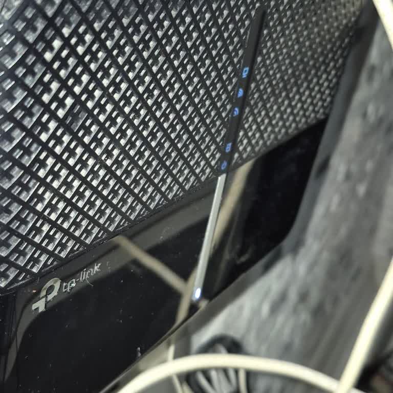 Bir Haftadır Mahallece İnternetsiziz Ekipler Gelmiyor Çözüm Yok