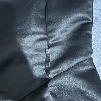 Düğünde Giydiğim Elbisenin Dikişleri Açıldı İade Reddedildi