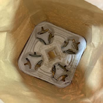 Yemeksepeti Siparişim Tekrar Dökülmüş ve Soğuk Teslim Edildi, Ücret İadesi Talep Ediyorum