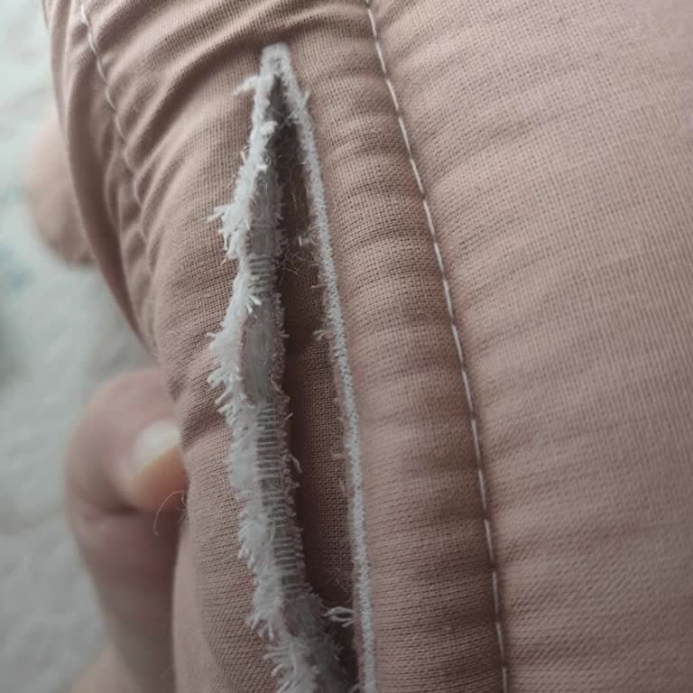 Hepsiburada Yırtık Gelen Minder İçin İade Talebim Reddedildi