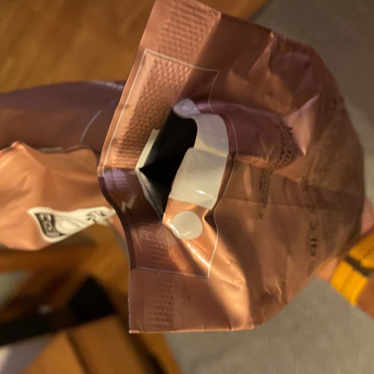 Yırtık Kahve Ambalajı Ve Yetersiz Müşteri Hizmeti Nedeniyle Mağduriyet