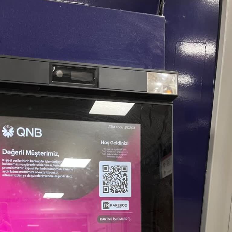 ATM'de Sıkışan Param Ve Çözümsüz Müşteri Hizmetleri Mağduriyeti