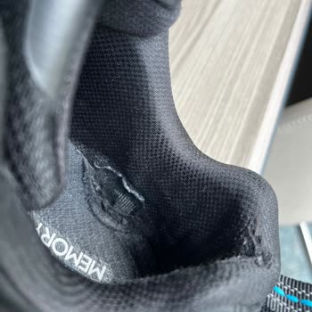 Kısa Sürede Deforme Olan Ayakkabıma Çözüm Bekliyorum: SuperStep Ve Sketchers'tan Hayal Kırıklığı