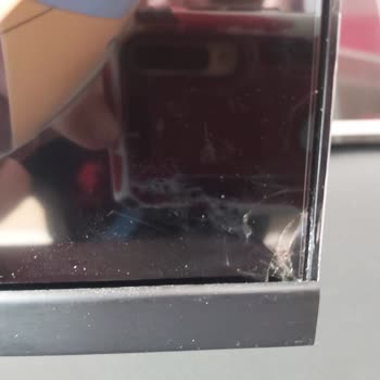 Kırık Teslim Edilen TV İçin 8 Gündür Çözüm Sunulmuyor