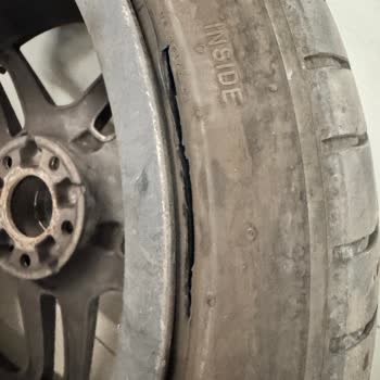 Yeni Alınan Lastiklerde Oluşan Yarıklar Ve Garanti Sürecinde Yaşanan Mağduriyet