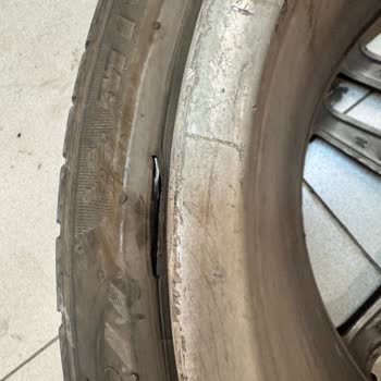 Yeni Alınan Lastiklerde Oluşan Yarıklar Ve Garanti Sürecinde Yaşanan Mağduriyet