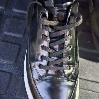 Kısa Sürede Açılan Ayakkabı İçin Değişim Talebi Ve Memnuniyetsizlik