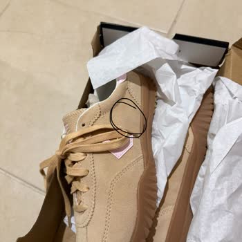 Converse Siparişim Lekeli Ve Ezik Çıktı Müşteri Hizmetlerine Ulaşamıyorum