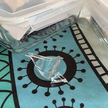 Kırık Ürün Ve Saygısız Kargo Görevlisi Mağduriyeti