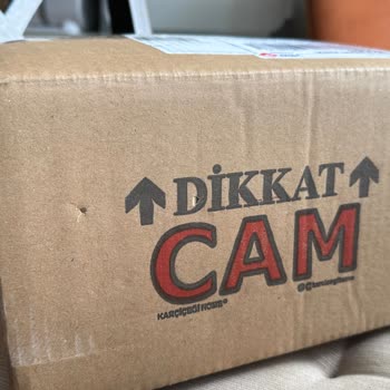 Kırık Ürün Ve Saygısız Kargo Görevlisi Mağduriyeti