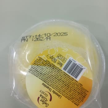 Satın Alınan Tatlıda Şüpheli Tanecikler Ve Açıklama Talebi