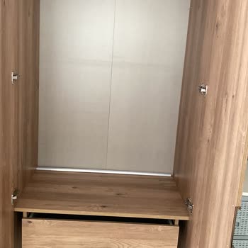 Eksik Ve Hasarlı Gardırop, Yetkisiz Montaj: Çözüm Bekliyorum