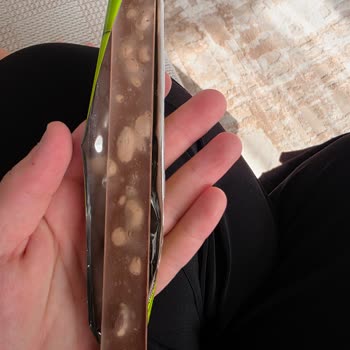 Eti Antep Fıstıklı Çikolata'da Şüpheli Renk Değişikliği