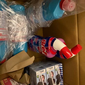 Hepsiburada Bebek Sütü İle Kimyasal Ürünler Yine Aynı Kutuda Gönderildi, Sağlığımız Tehlikede