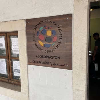 Danışma Personelinin İlgisizliği Nedeniyle Başvurum Alınmadı Ve Bilgi Verilmedi