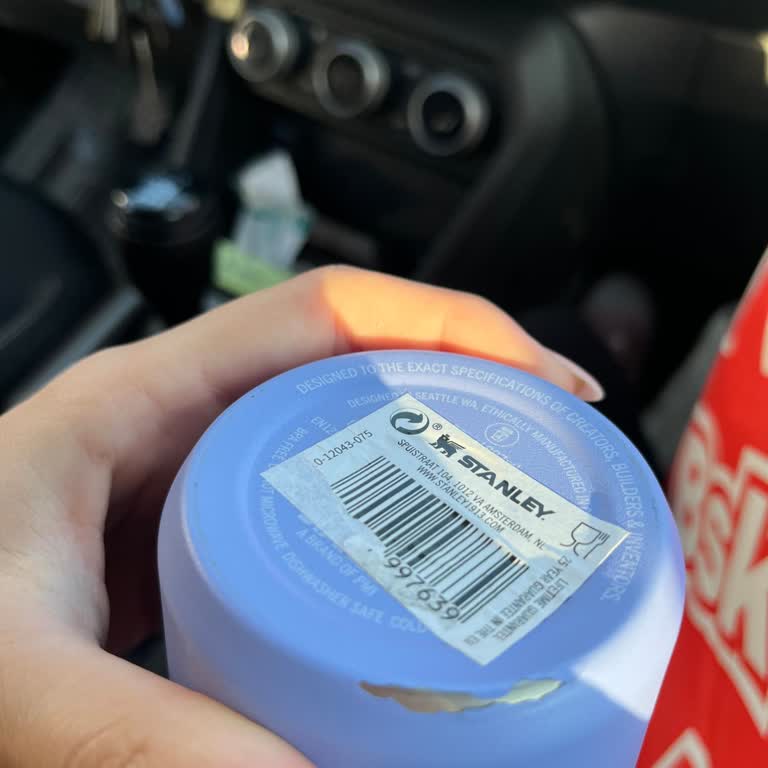 Stanley Termosumda Boya Soyulması Ve Garanti Reddi Mağduriyeti