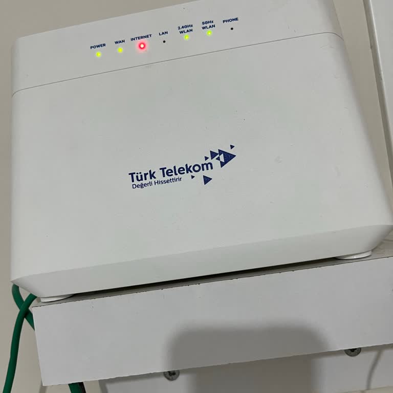 Uzun Süreli Mahalle Genelinde İnternet Kesintisi Ve Çözüm Eksikliği