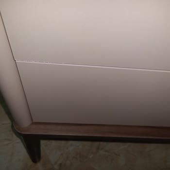 Teslimat Sonrası Hasarlı Mobilya Ve Yetersiz Müşteri Hizmeti Deneyimi