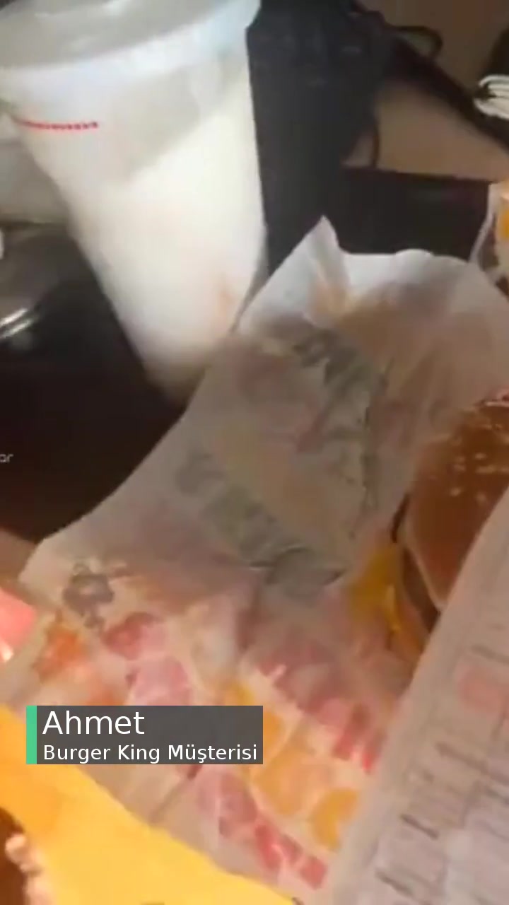 Burger King Dikkatsiz Çalışan videonun kapak resmi