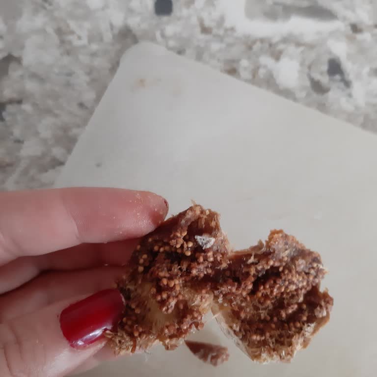 Aldığım Kuru İncirlerin Küflü Çıkması Mağduriyet Yarattı