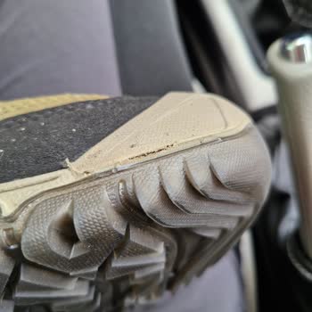 Defolu Ürün Gönderimi Ve Yetersiz Müşteri Hizmetleri Deneyimi