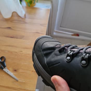 Defolu Ürün Gönderimi Ve Yetersiz Müşteri Hizmetleri Deneyimi