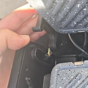 Kırık Teslim Edilen Tost Makinesi İçin Çözüm Sunulmadı