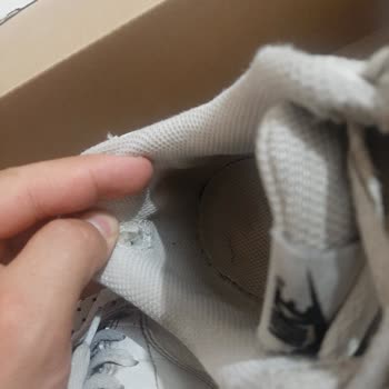 Garanti Süresi İçinde Bozulan Ayakkabımın Değişimi Reddedildi