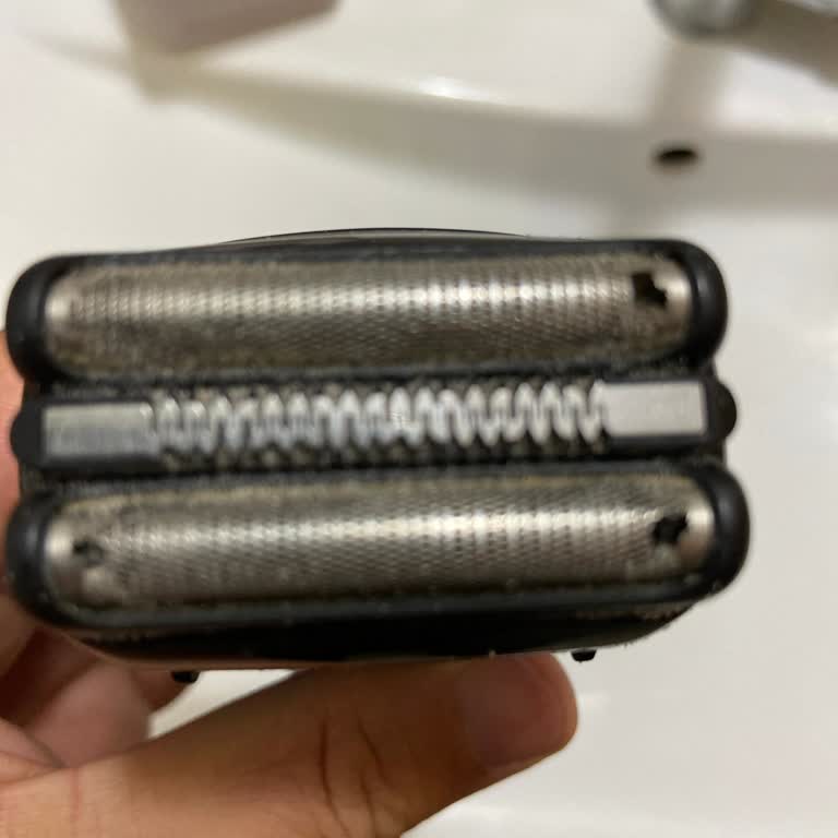 Tıraş Makinesi Başlığı İki Haftada Yırtıldı, Değişim Talebim Var