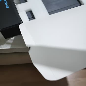 Yüksek Fiyata Eski Teknoloji Laptop Satışı Mağduriyeti